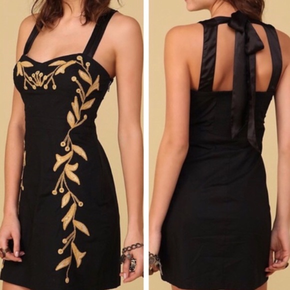 Free People Dresses & Skirts - Free People Gold Leaf Motif Dress